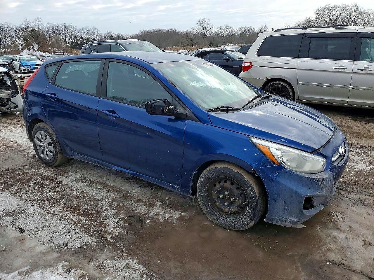 2016 Hyundai Accent Se - Фото 4