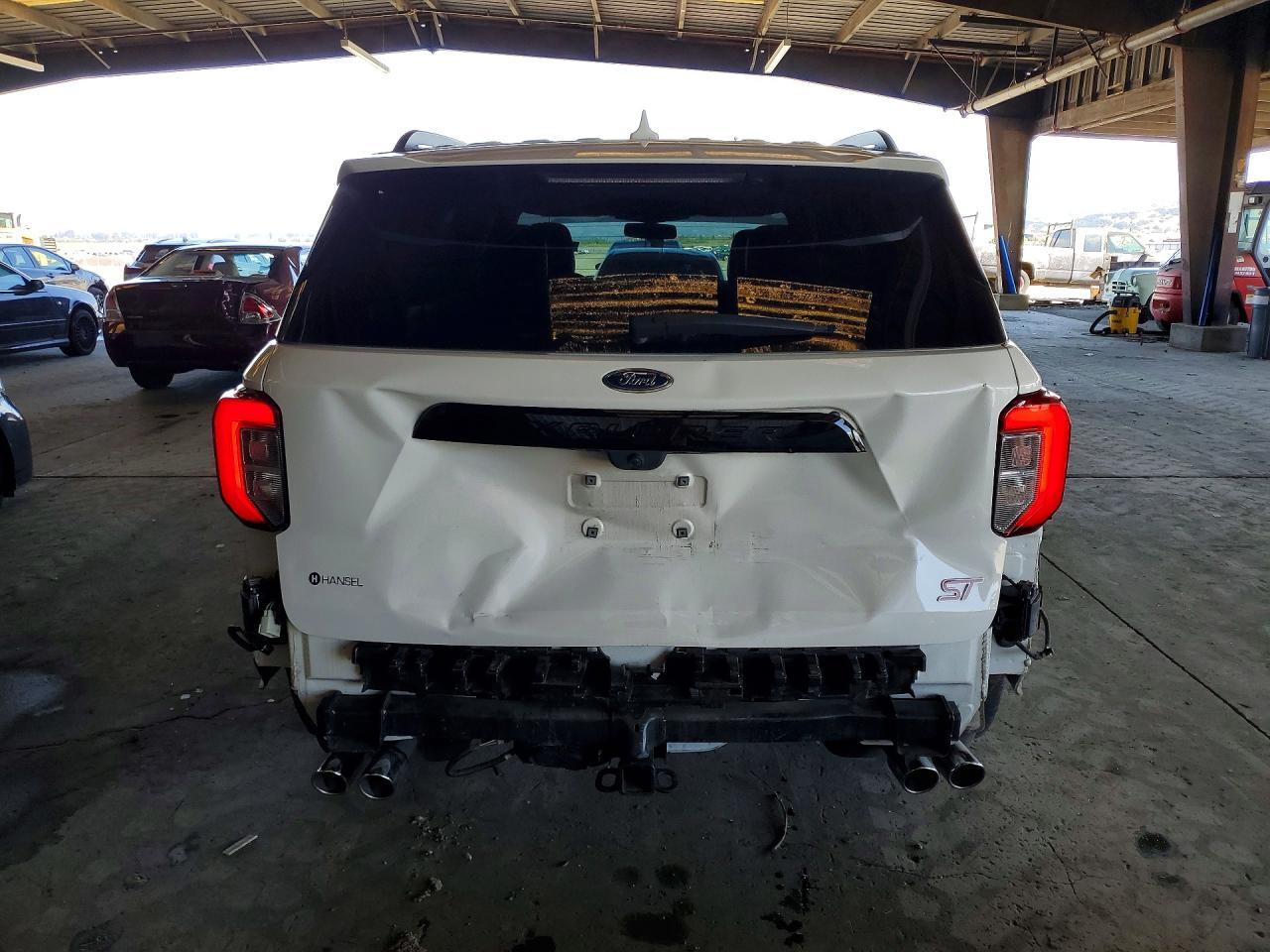 2022 Ford Explorer St - Фото 6