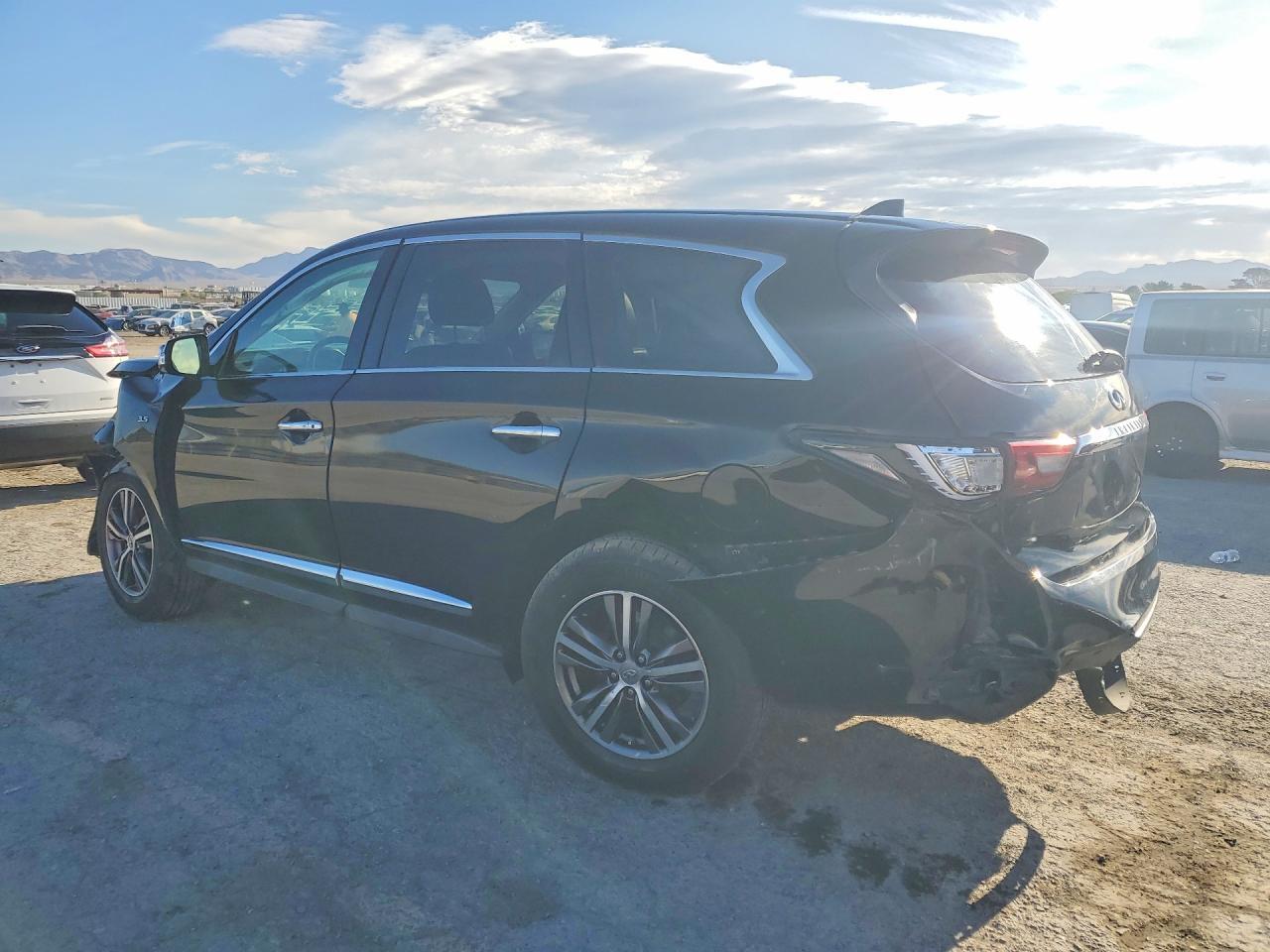 2018 Infiniti Qx60 Base - Фото 2