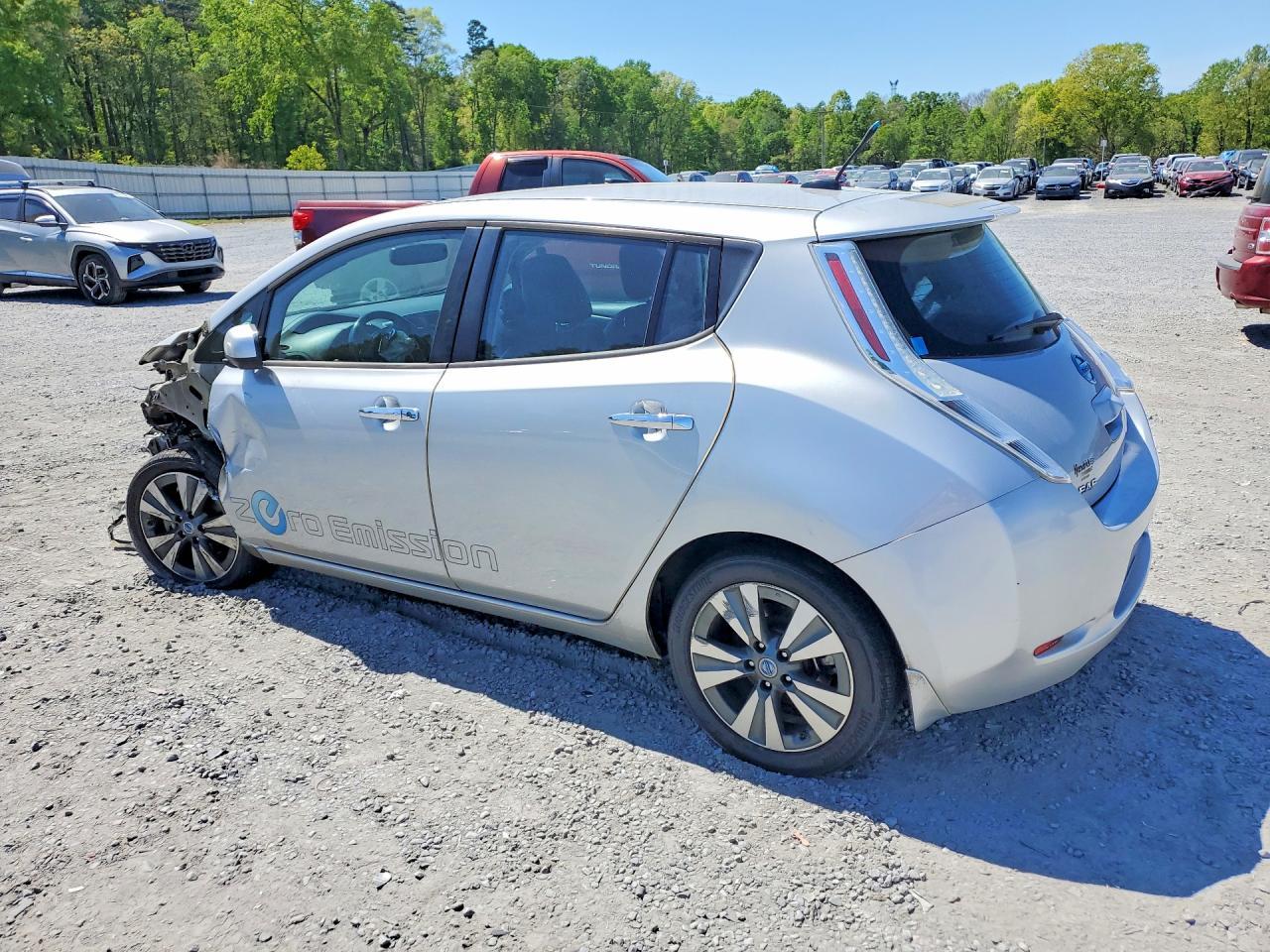 2013 Nissan Leaf S - Фото 2