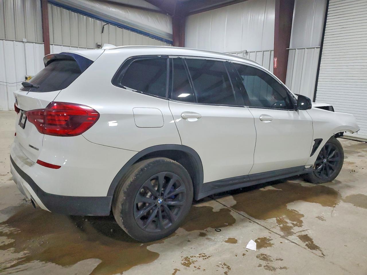 2018 BMW X3 xDrive30I - Фото 3
