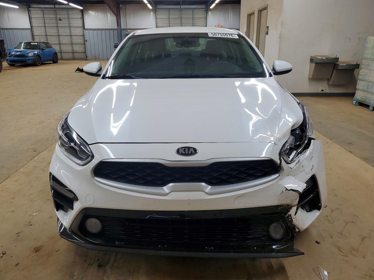 2021 Kia Forte Lxs - Image 5