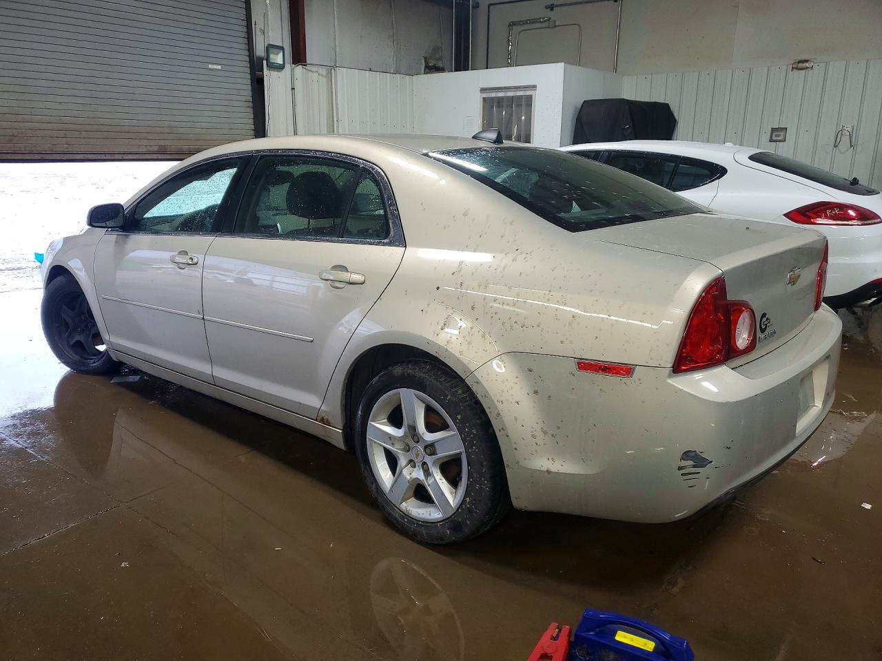 2012 Chevrolet Malibu Ls - Фото 2
