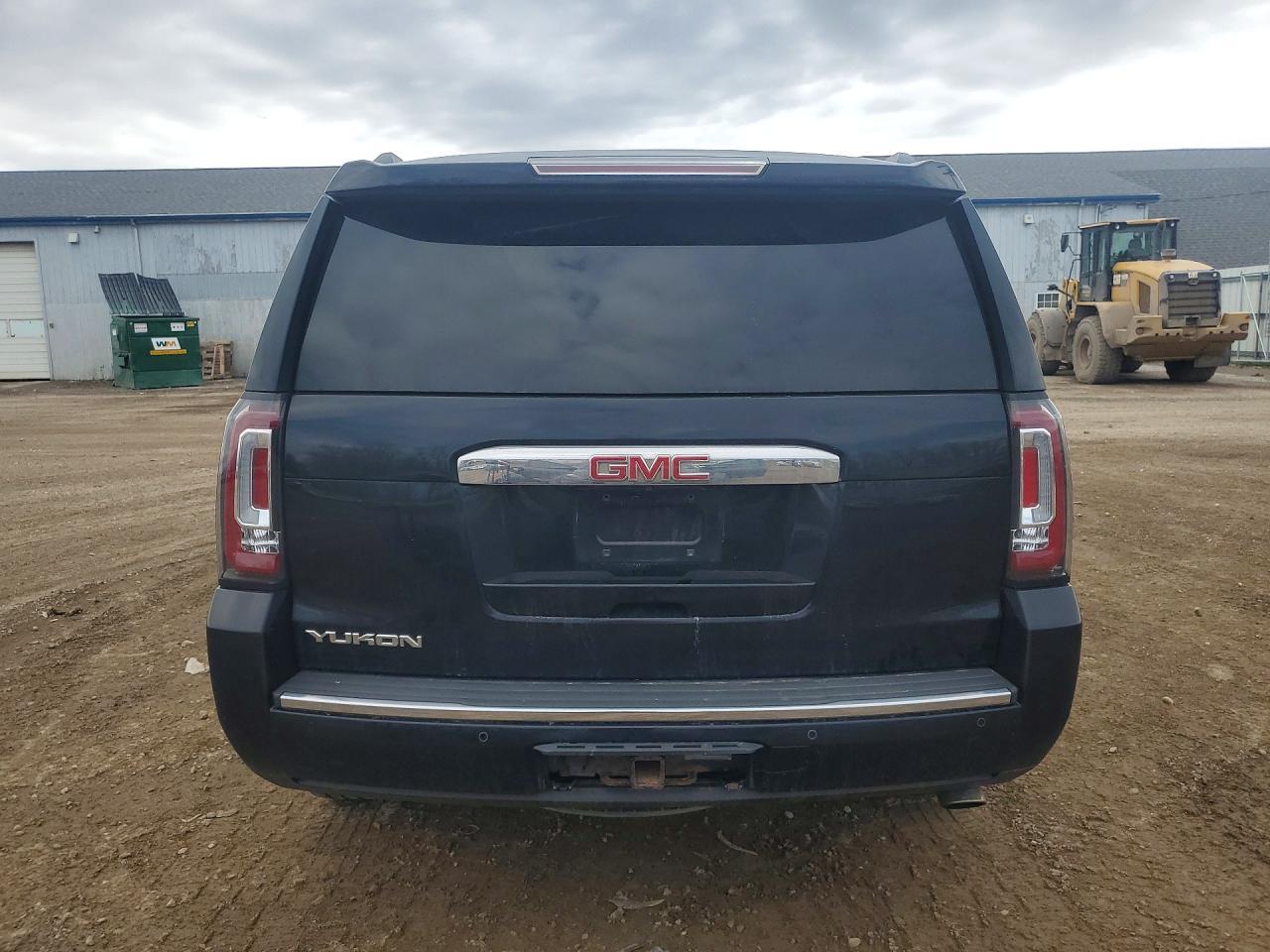 2015 GMC Yukon Denali - Image 6