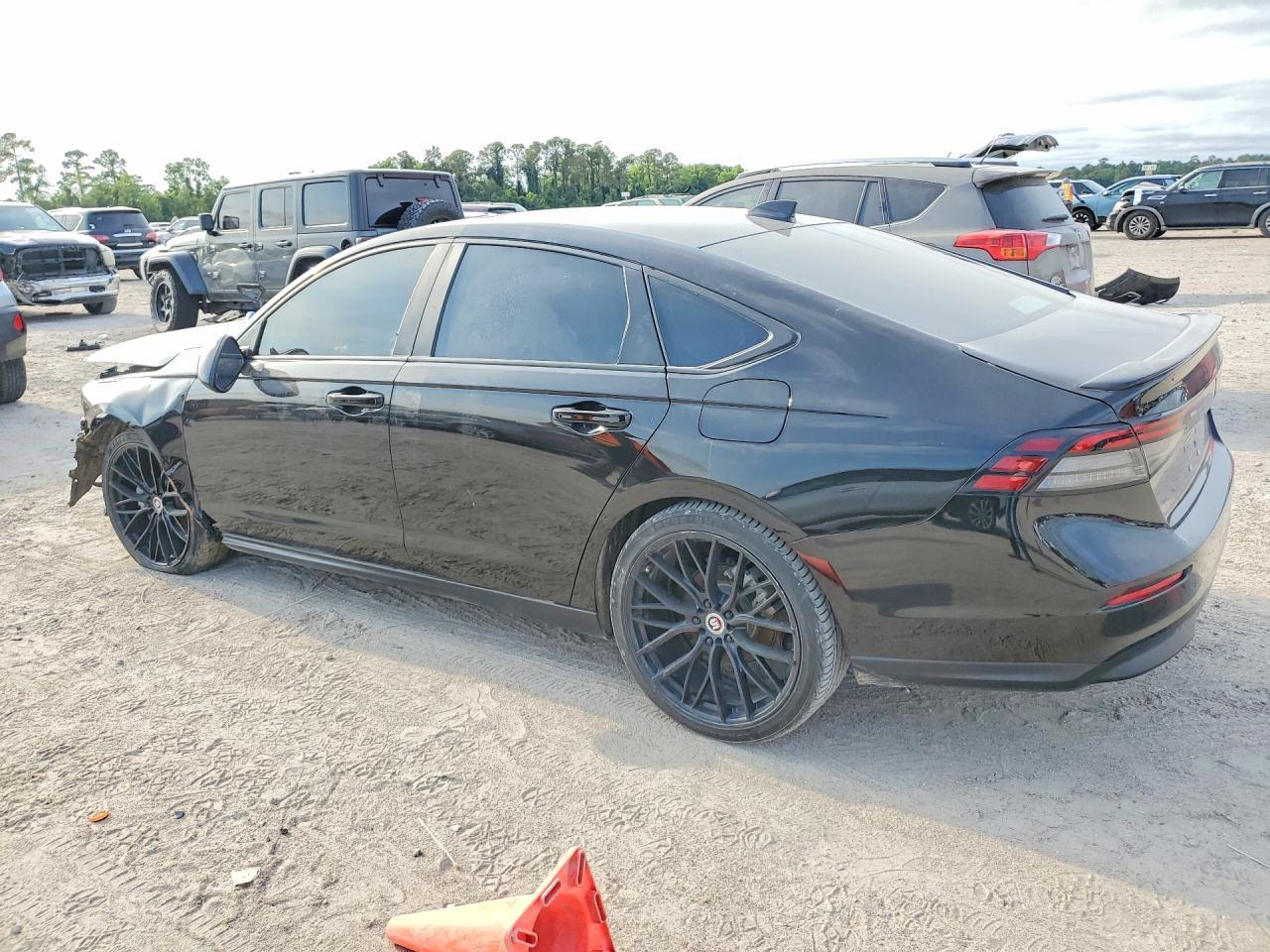 2025 Honda Accord Hybrid Sport - Фото 2