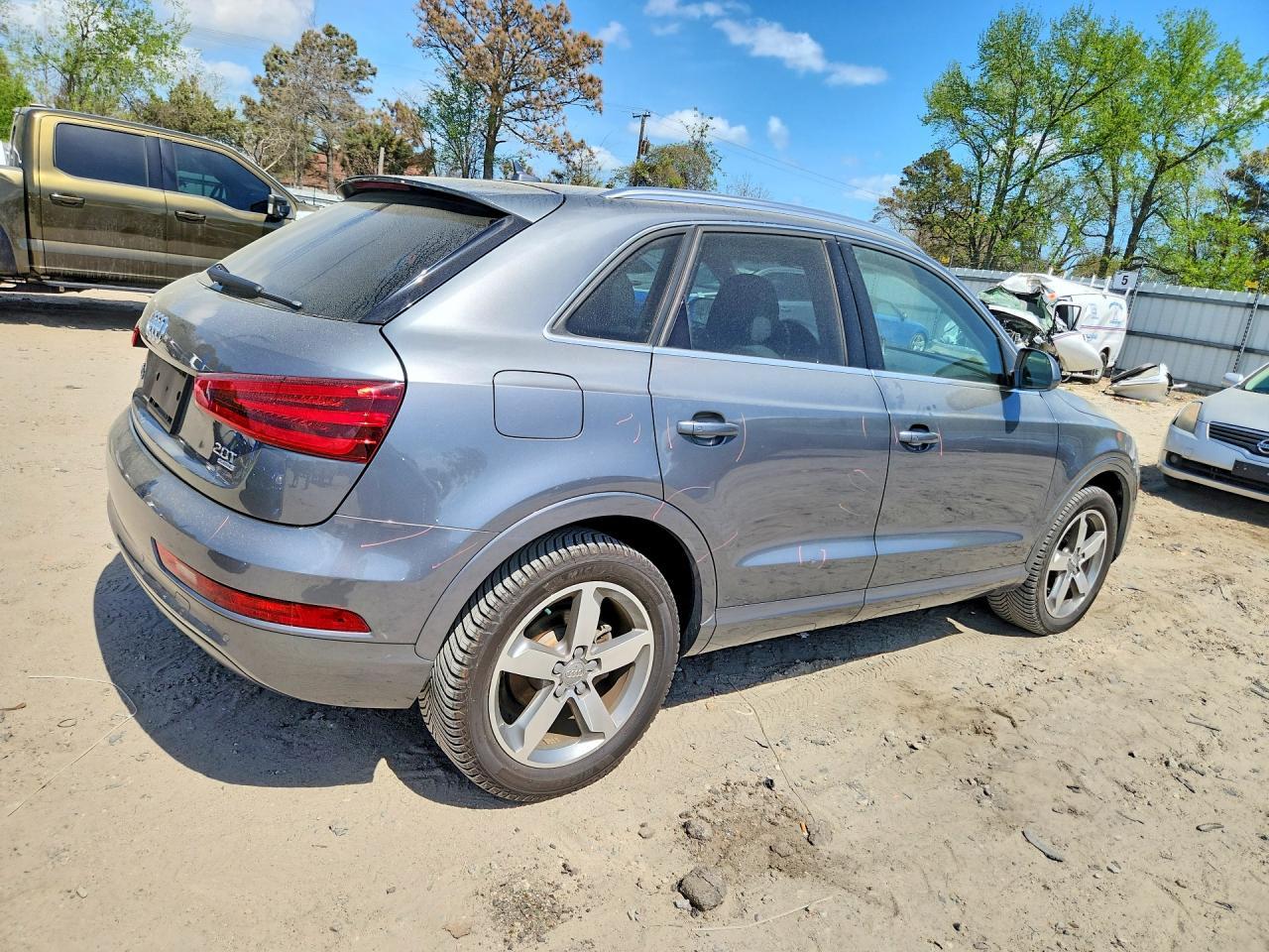 2015 Audi Q3 Prestige - Image 3