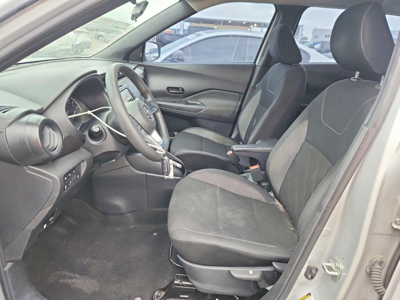 2020 Nissan Kicks S - Image 7