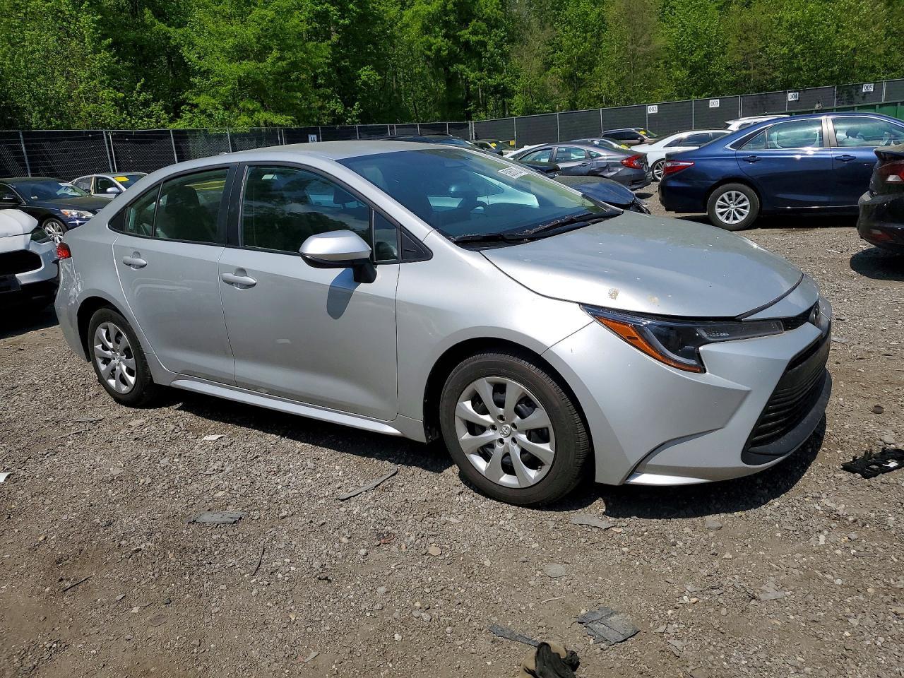 2025 Toyota Corolla Le - Image 4