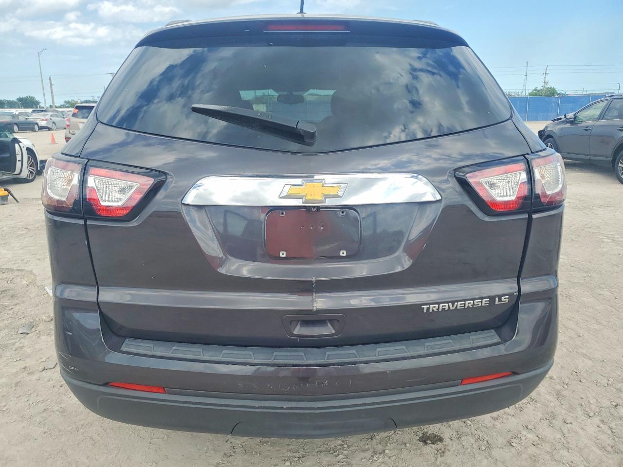 2015 Chevrolet Traverse Ls - Image 6