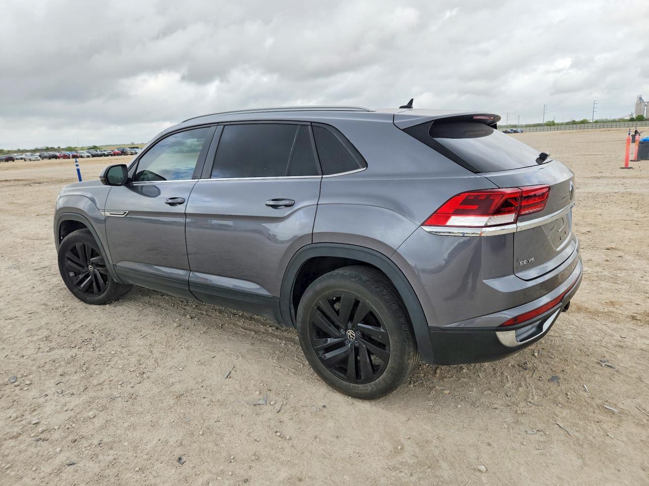 2022 Volkswagen Atlas Cross Sport Se - Фото 2