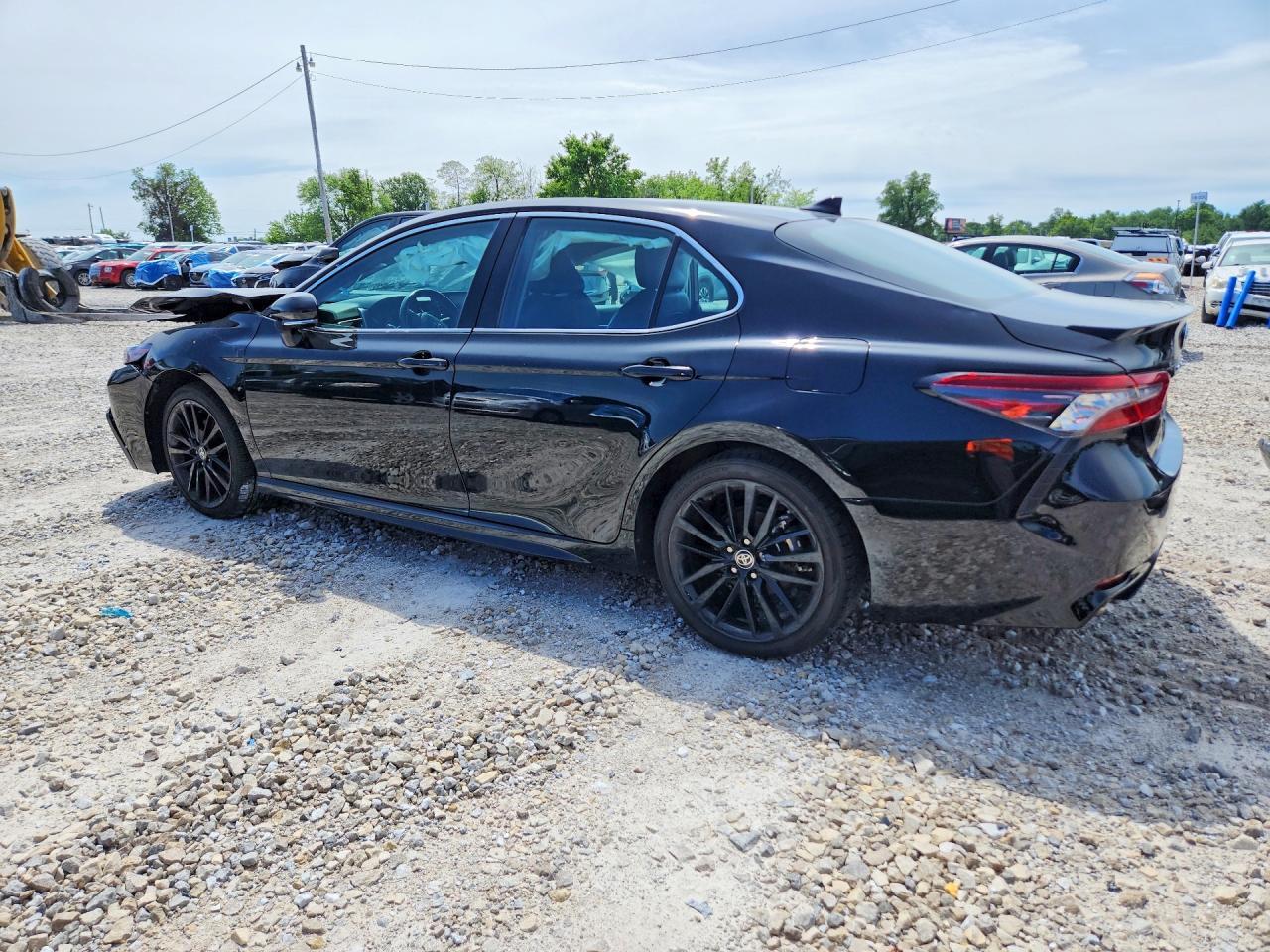 2023 Toyota Camry Xse - Фото 2