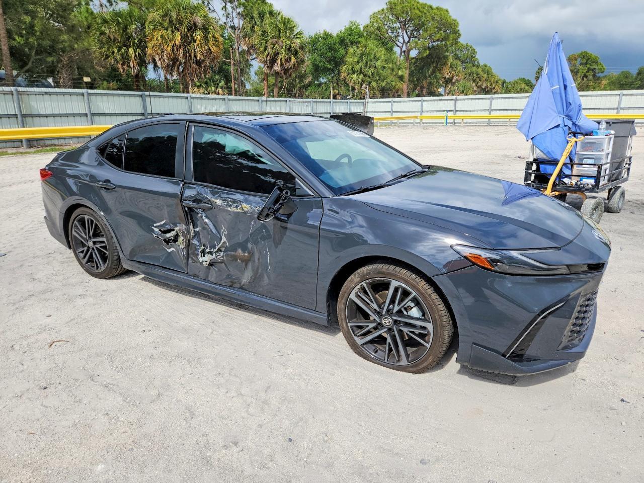 2026 Toyota Camry Xse - Image 4