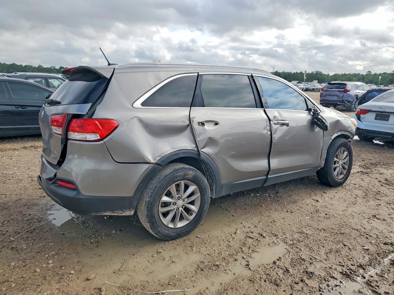 2017 Kia Sorento Lx V6 - Image 3