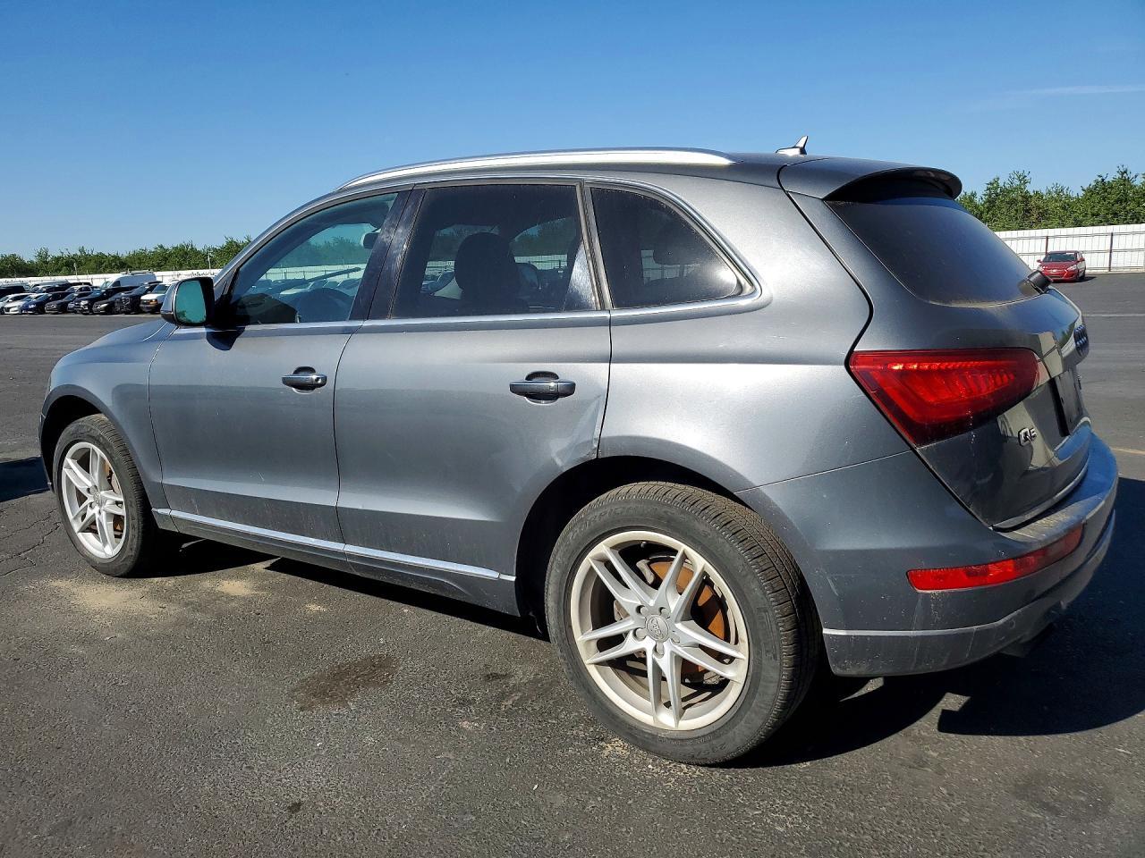 2015 Audi Q5 Premium Plus - Image 2