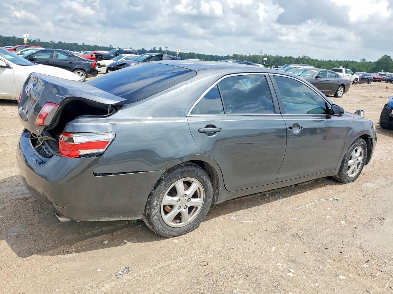 2008 Toyota Camry Le V6 - Image 3