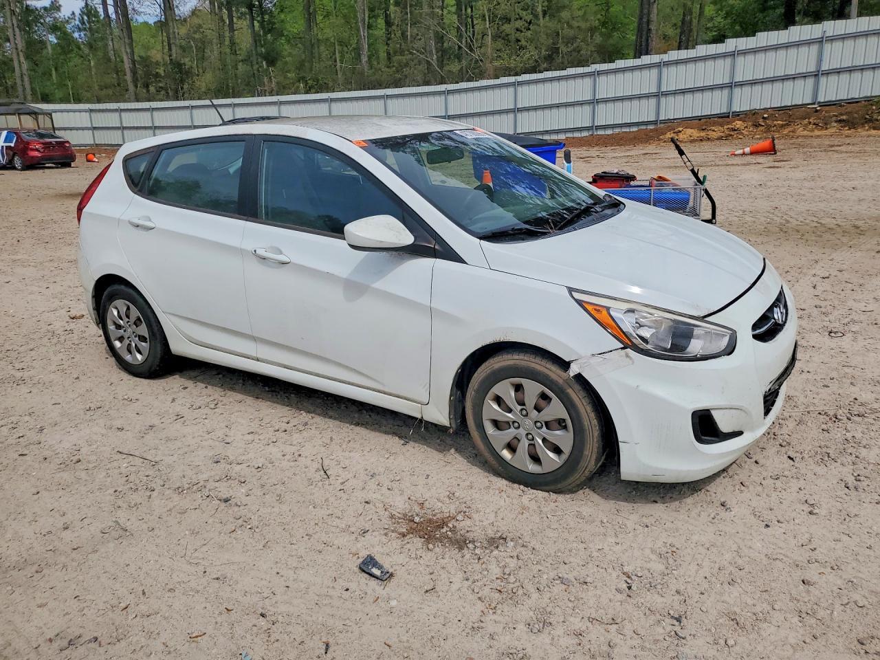 2015 Hyundai Accent Gs - Фото 4