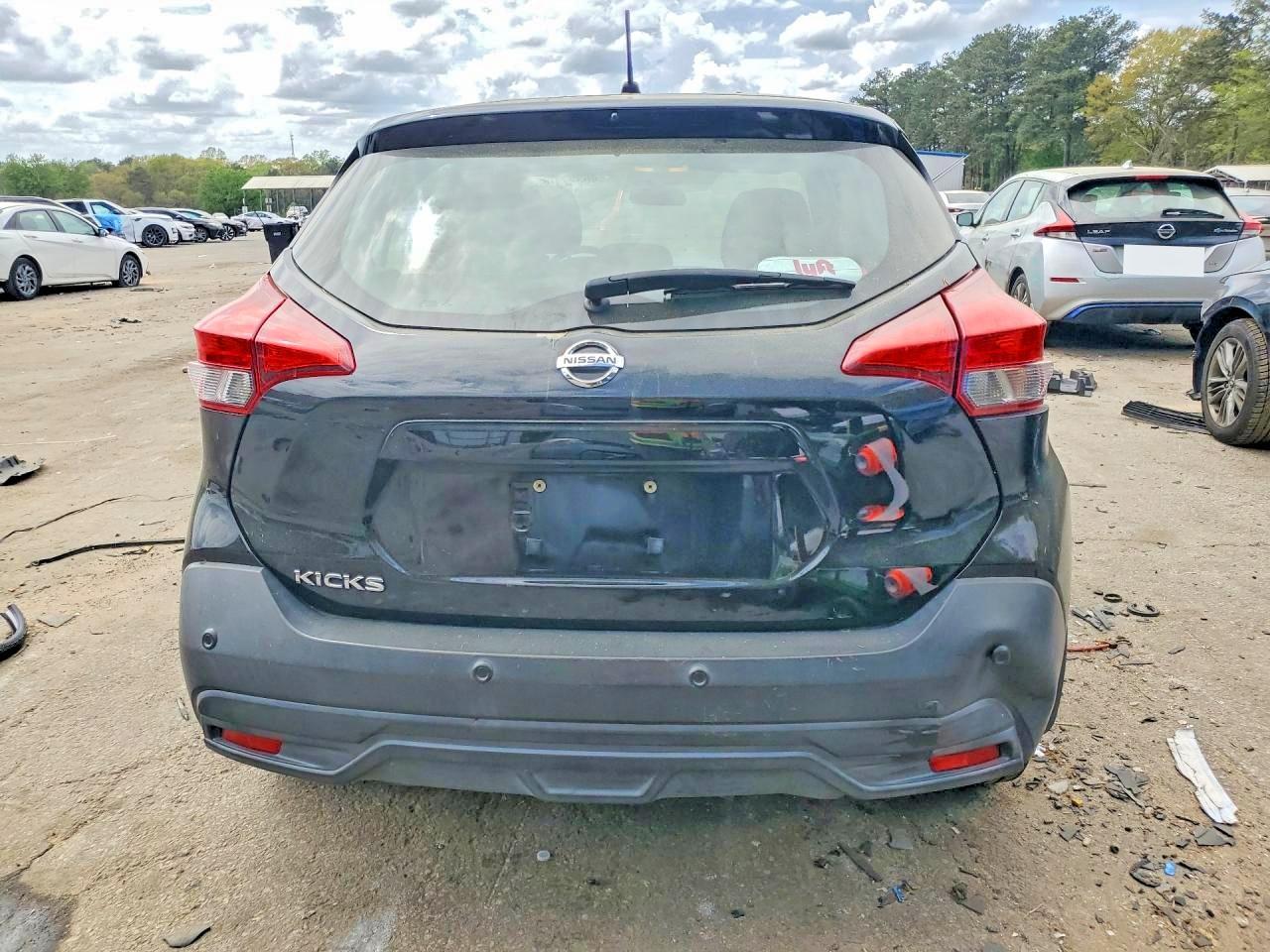 2020 Nissan Kicks S - Фото 6