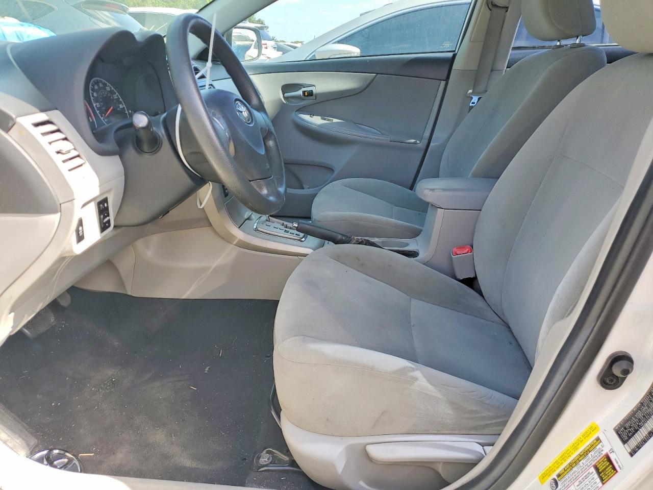 2012 Toyota Corolla Base - Фото 7