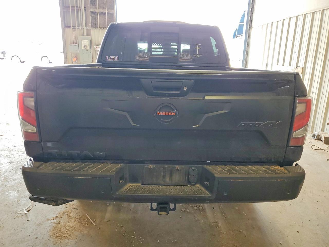 2021 Nissan Titan Pro-4X - Фото 6