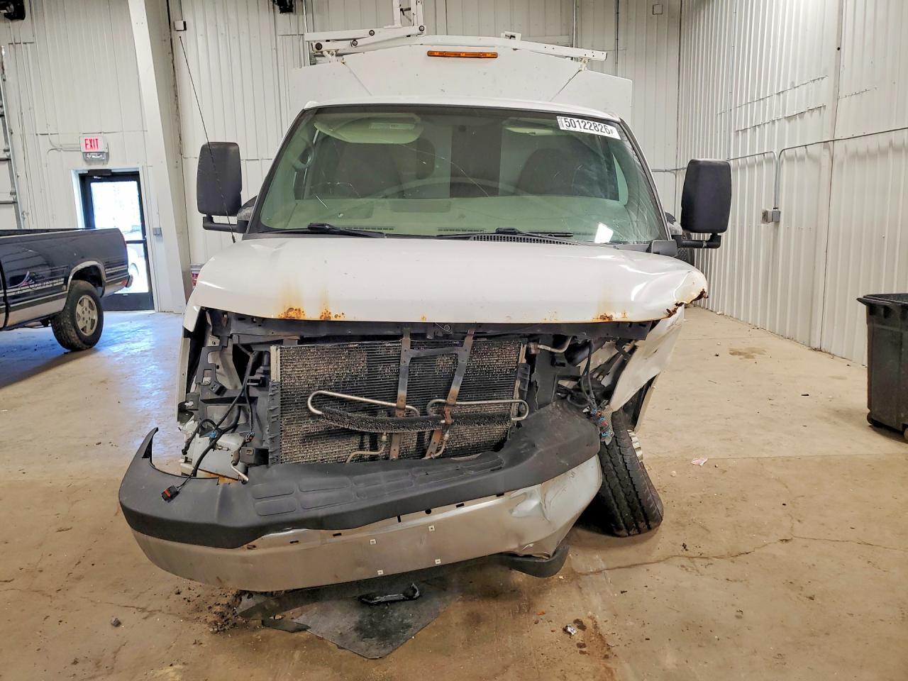 2014 Chevrolet Express G3500 - Фото 5