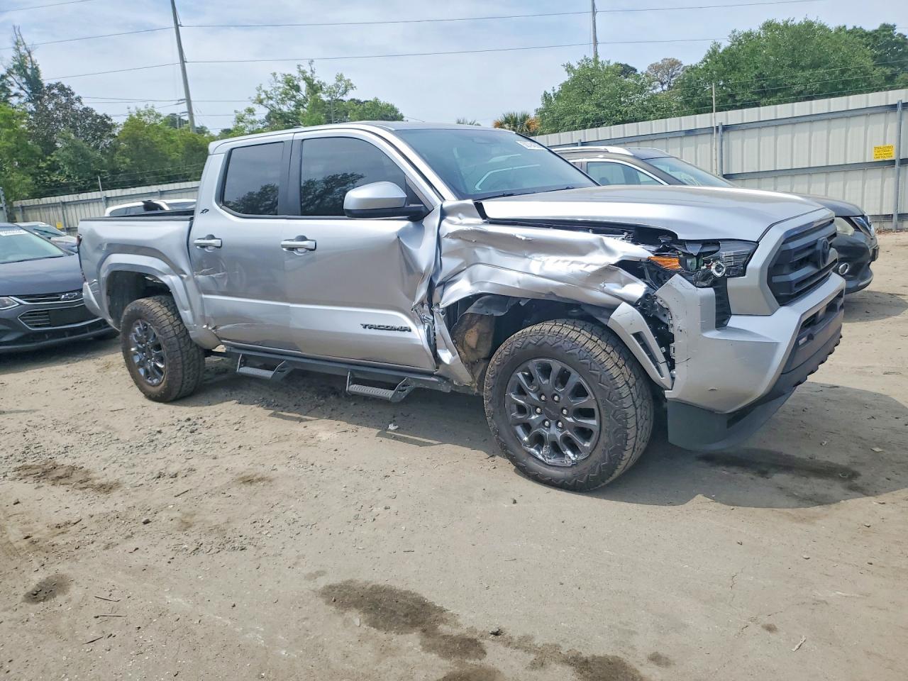 2025 Toyota Tacoma Sr5 - Image 4