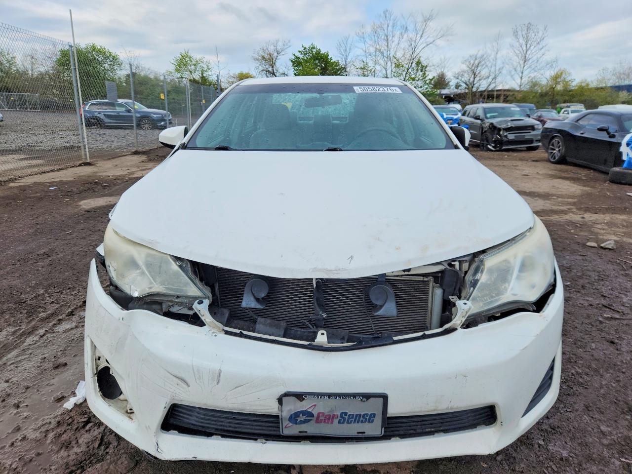 2014 Toyota Camry Le - Фото 5