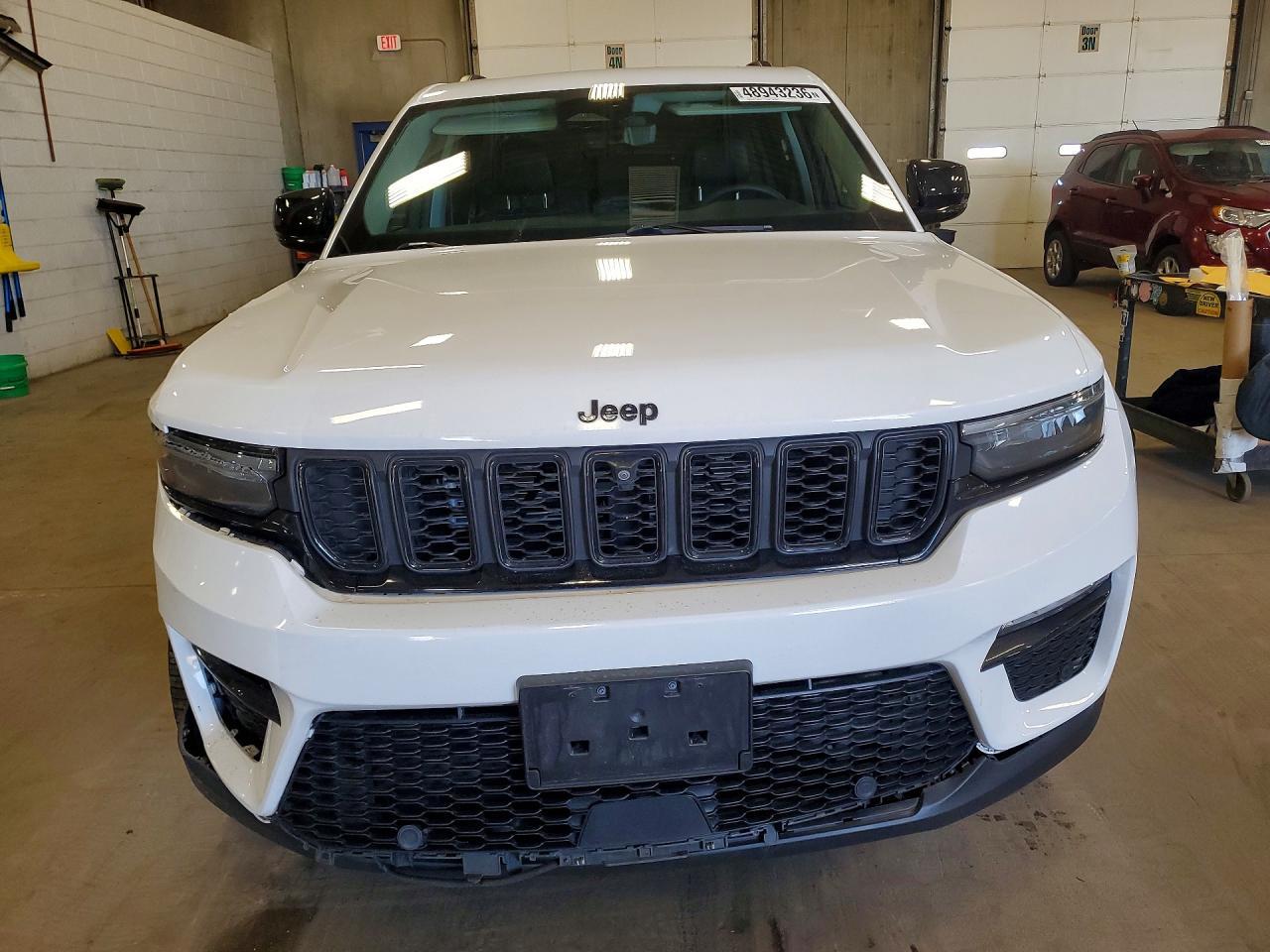 2023 Jeep Grand Cherokee Limited - Image 5