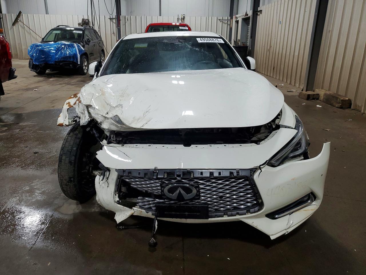 2017 Infiniti Q60 3.0T Premium - Фото 5