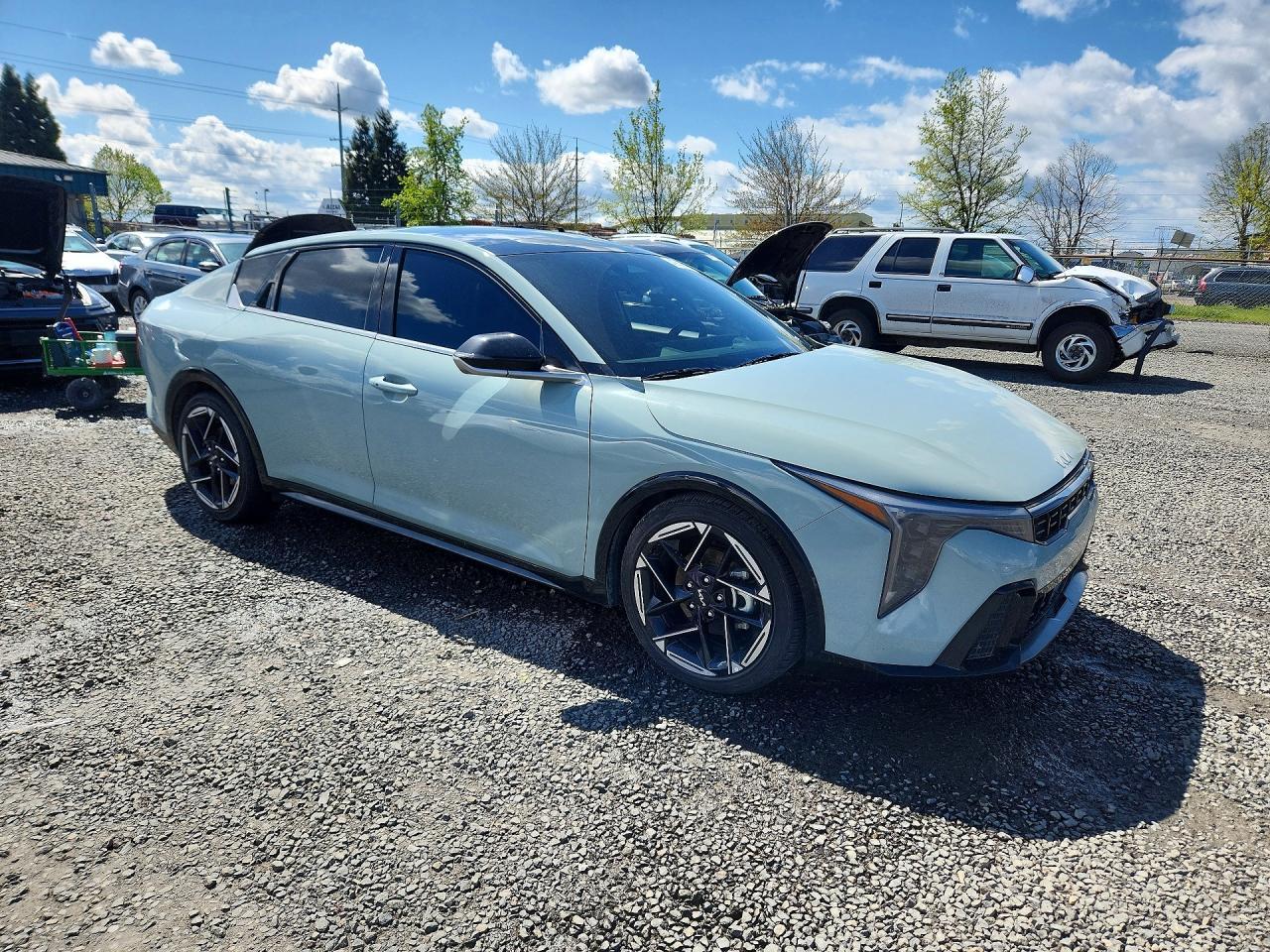 2025 Kia K4 Gt Line - Image 4
