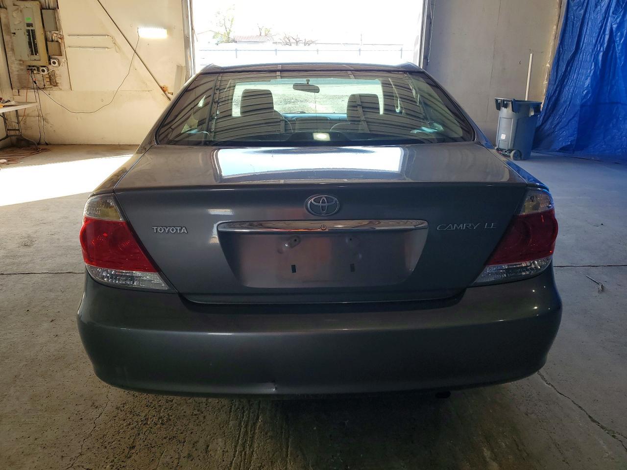 2005 Toyota Camry - Фото 6