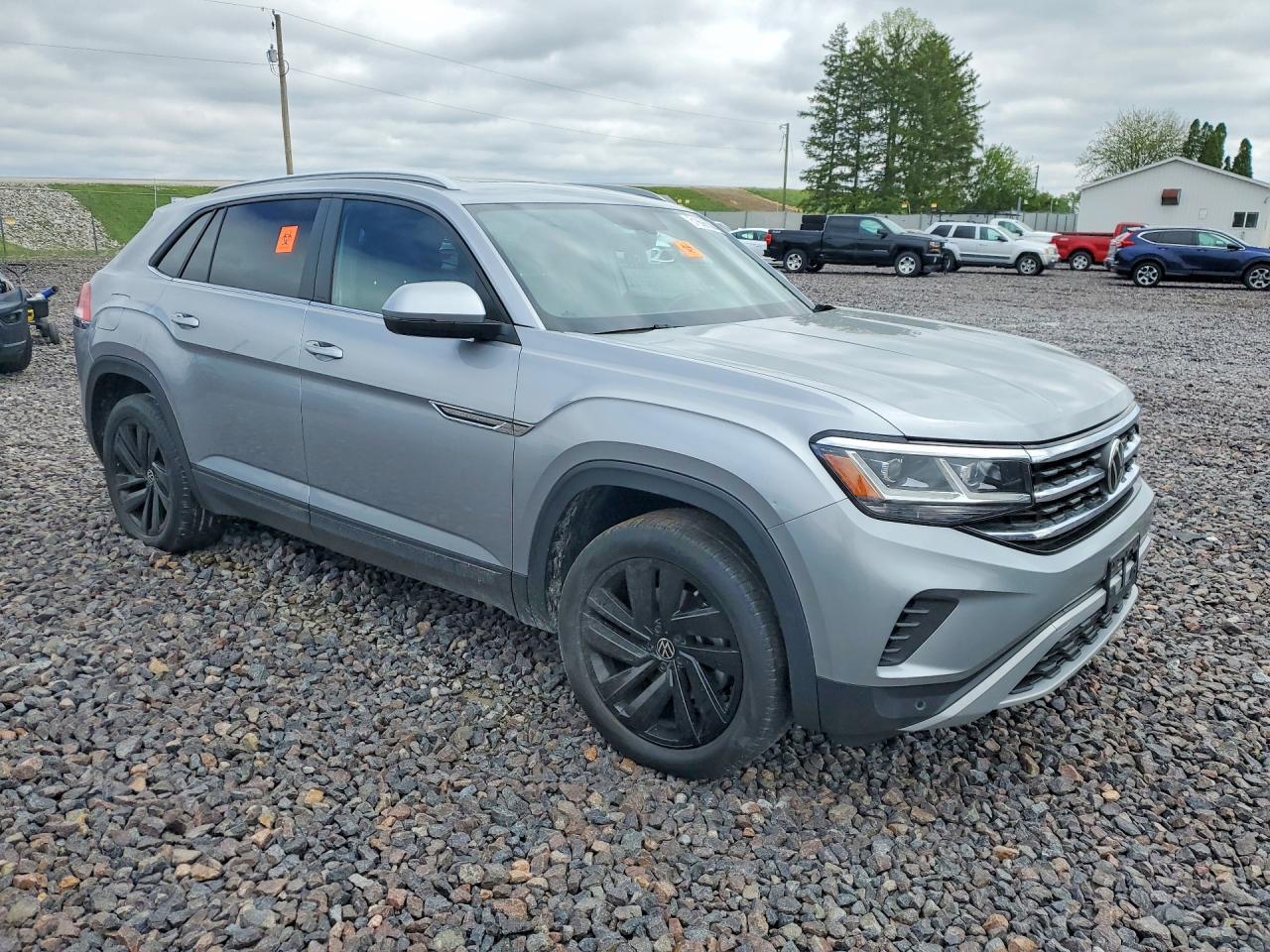 2021 Volkswagen Atlas Cross Sport Se - Image 4
