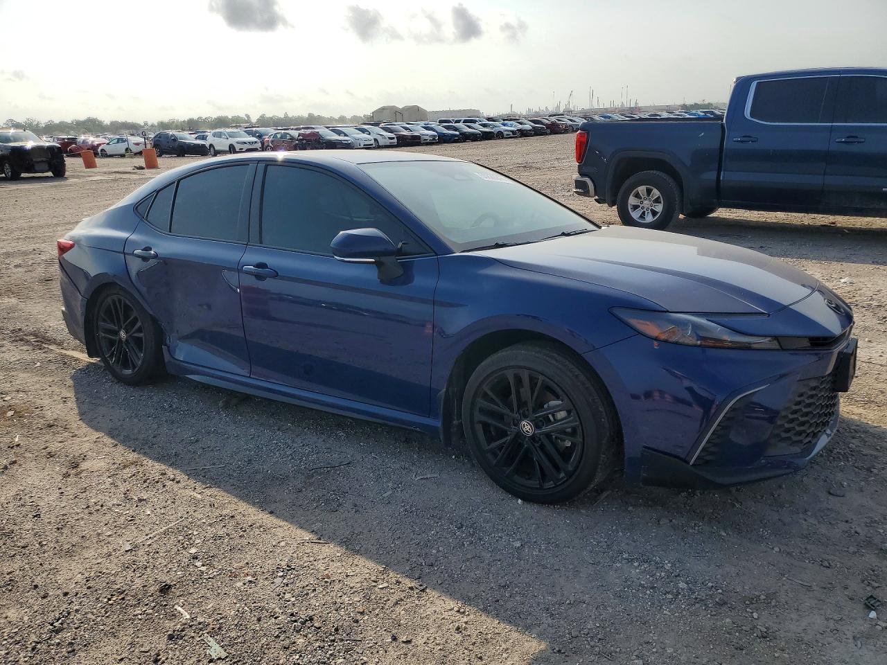 2025 Toyota Camry Se - Фото 4