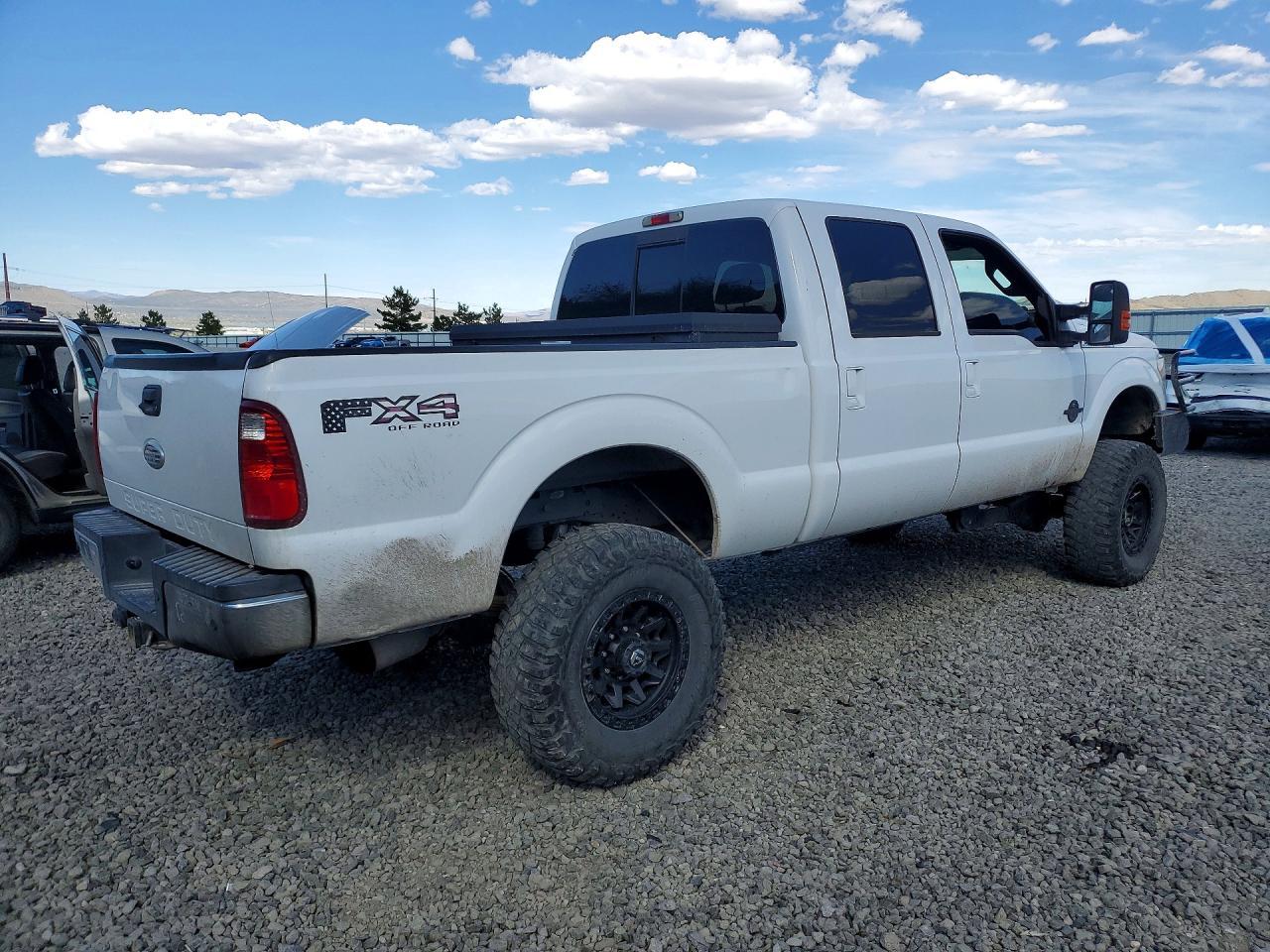 2011 Ford F250 Super Duty - Фото 3