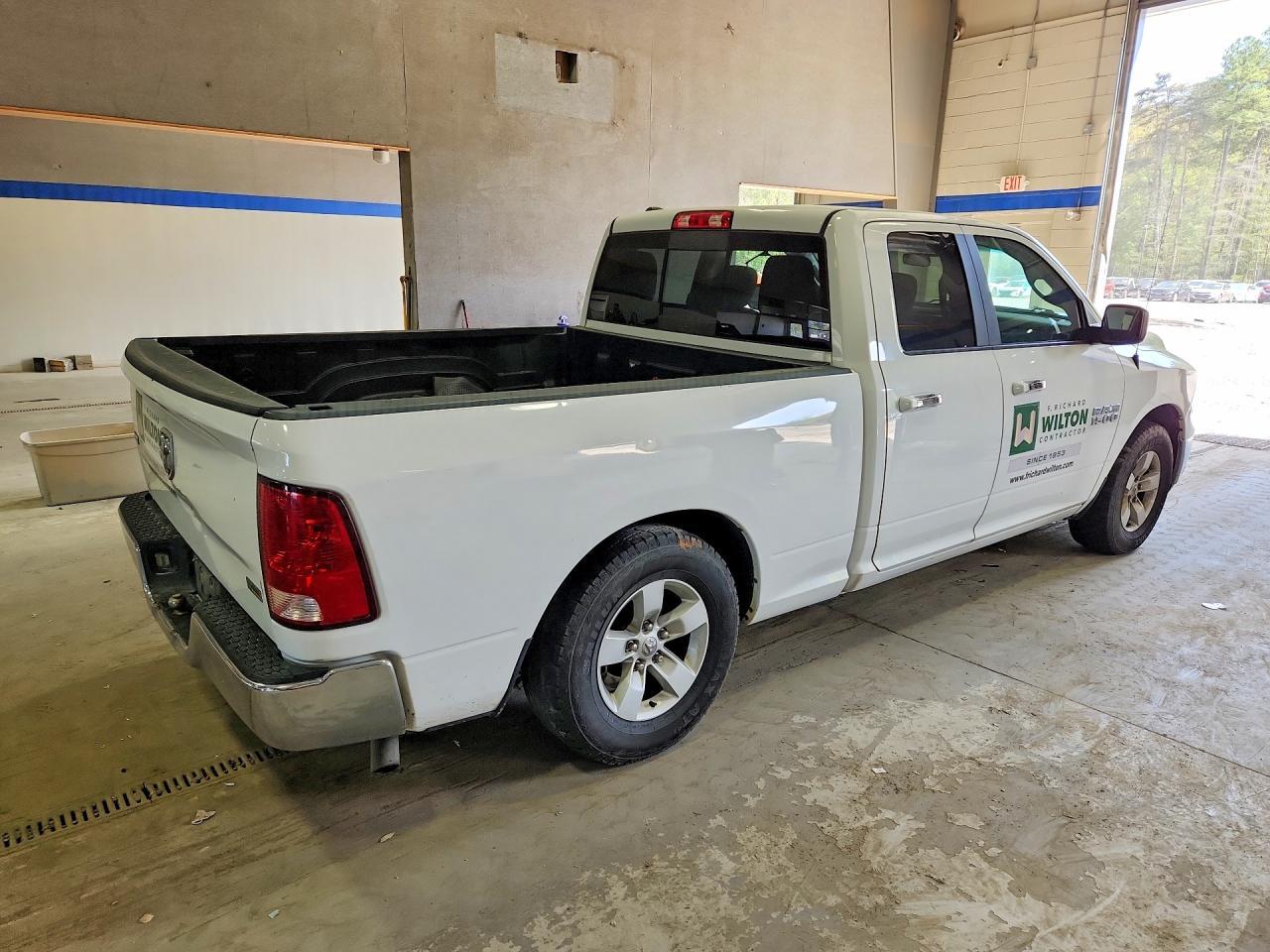2017 Ram 1500 Slt - Image 3