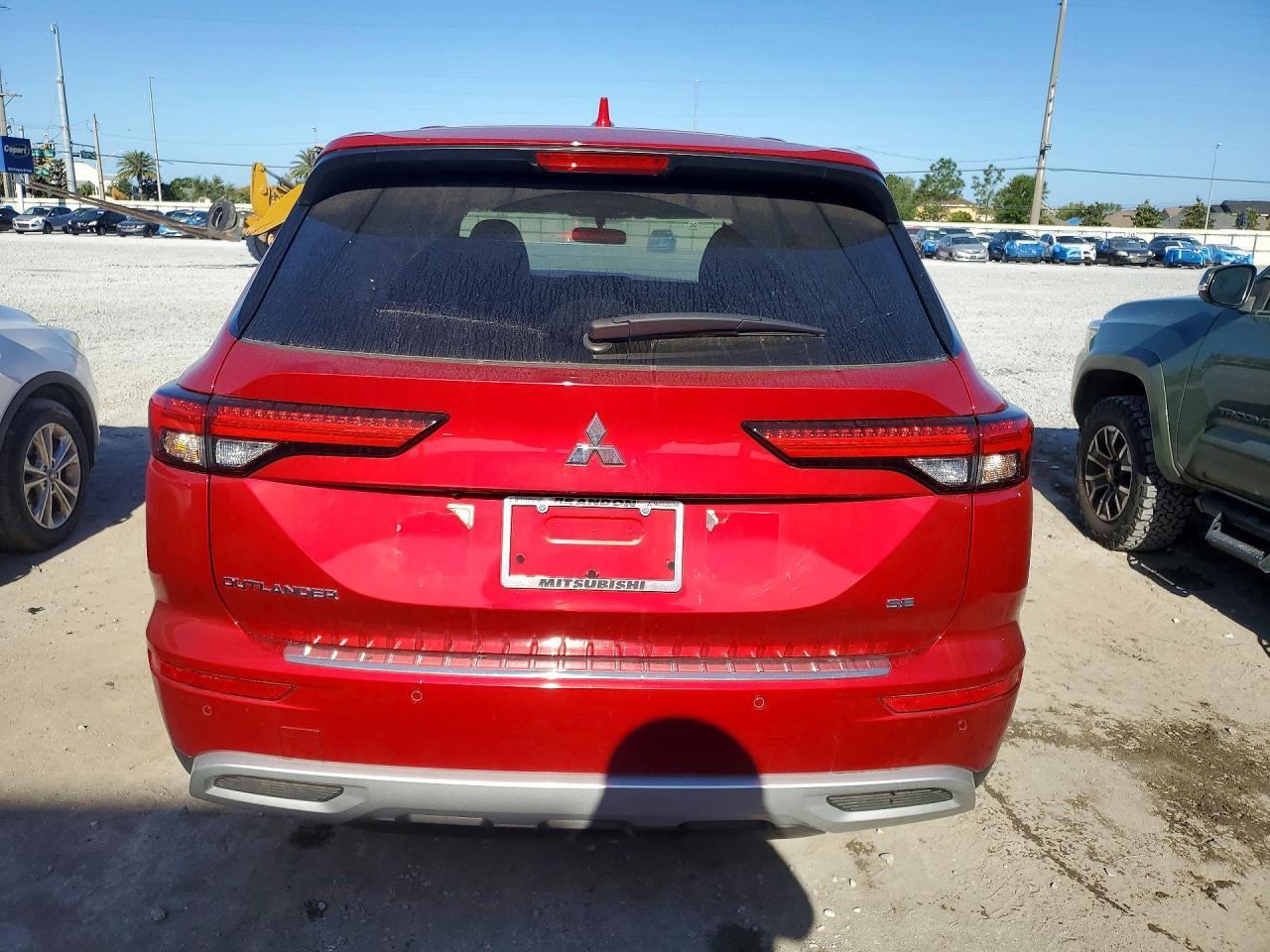 2024 Mitsubishi Outlander Se - Image 6