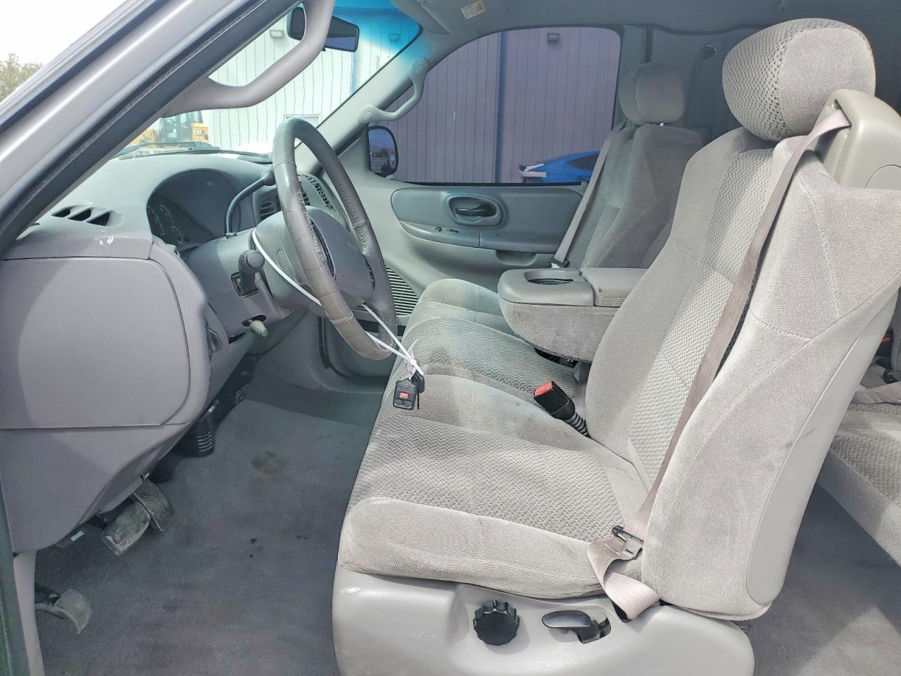 2002 Ford F150 - Фото 7