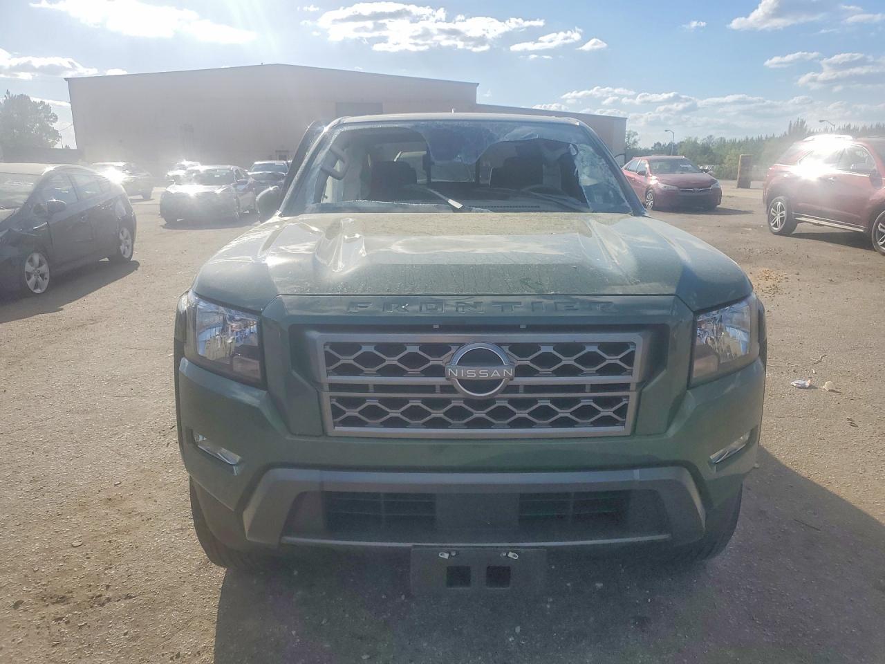 2024 Nissan Frontier S - Image 5