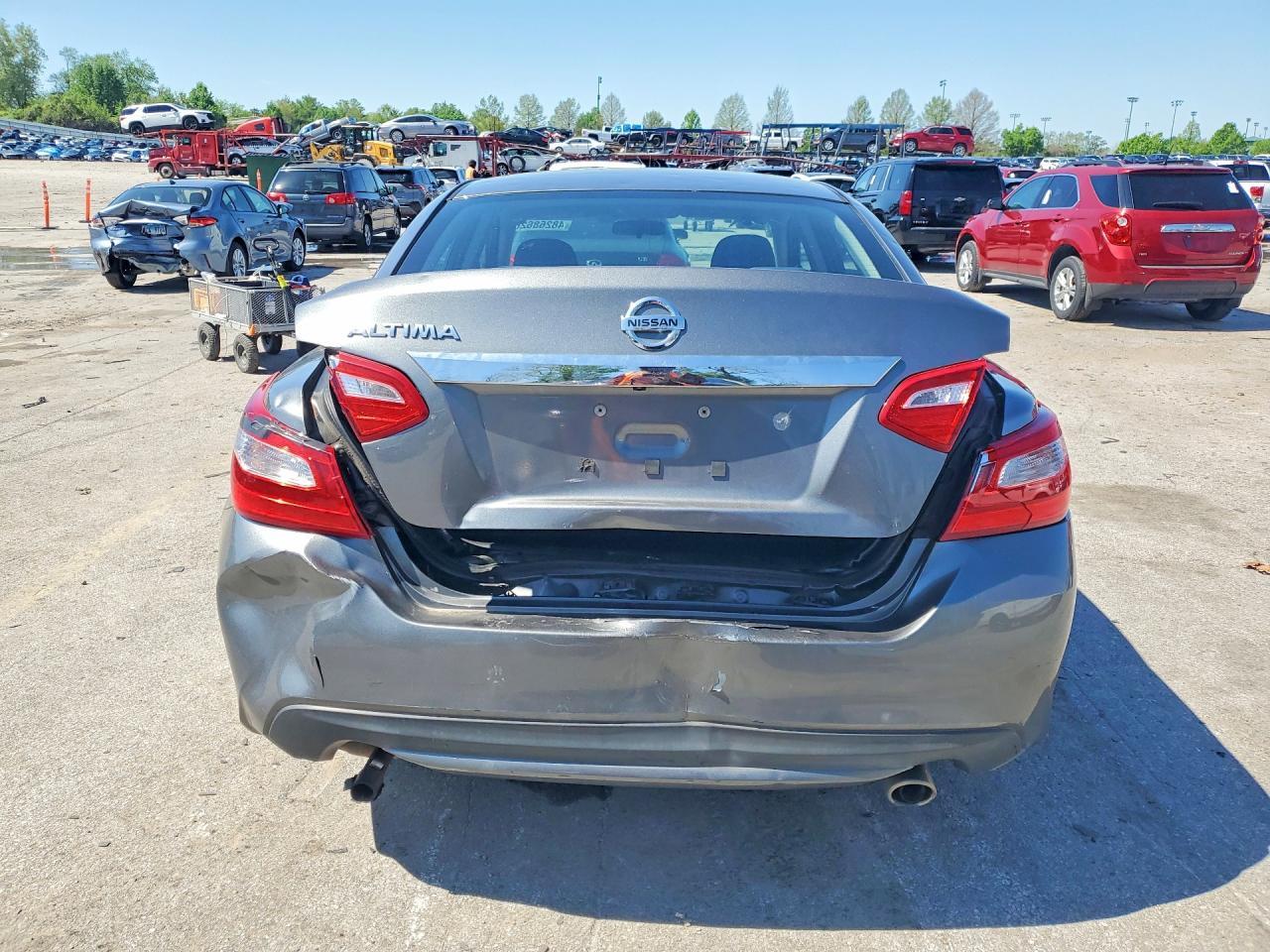 2017 Nissan Altima 2.5 S - Фото 6