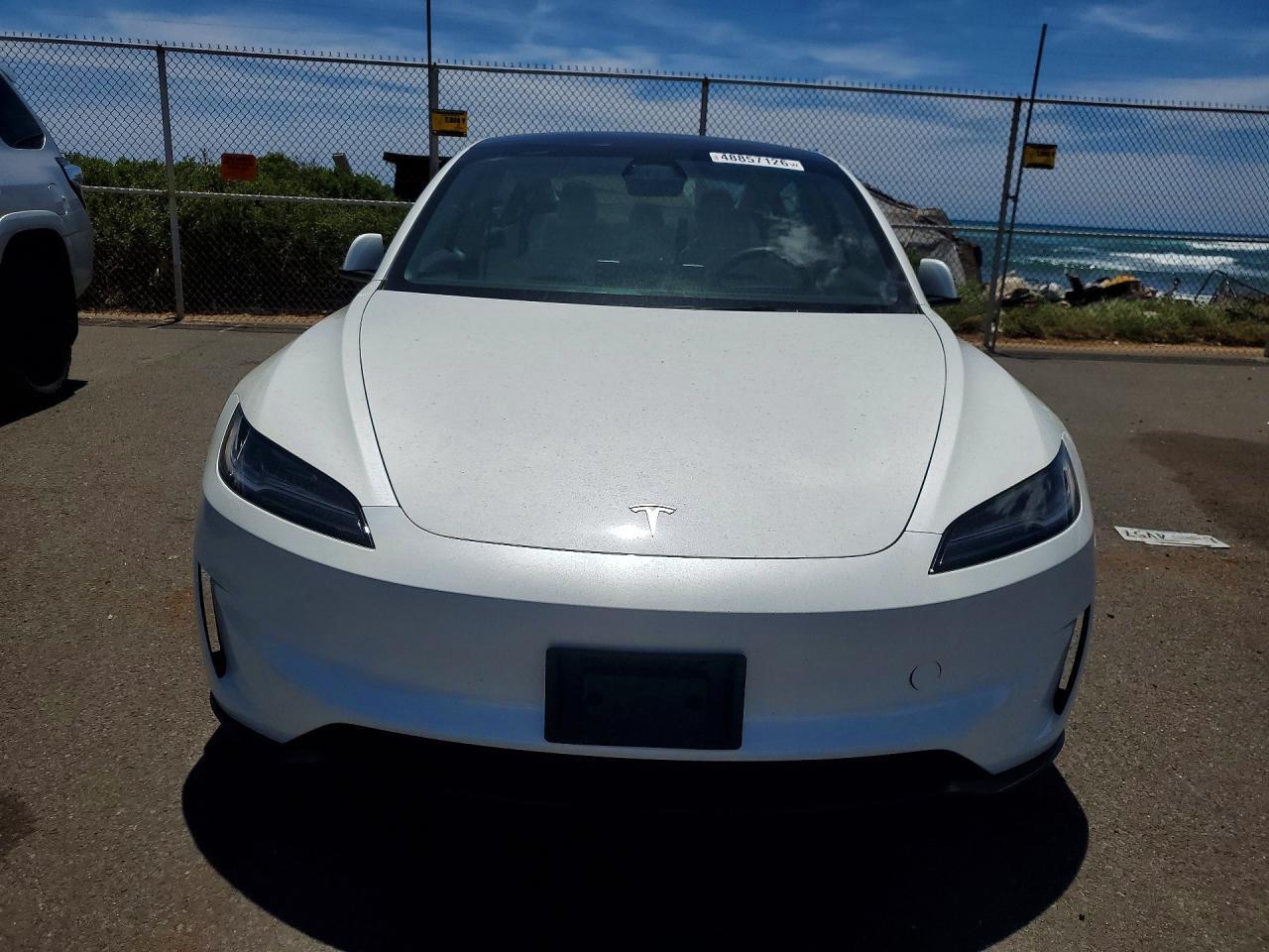 2024 Tesla Model 3 - Фото 5