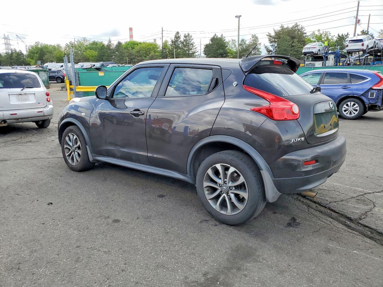 2013 Nissan Juke S - Image 2
