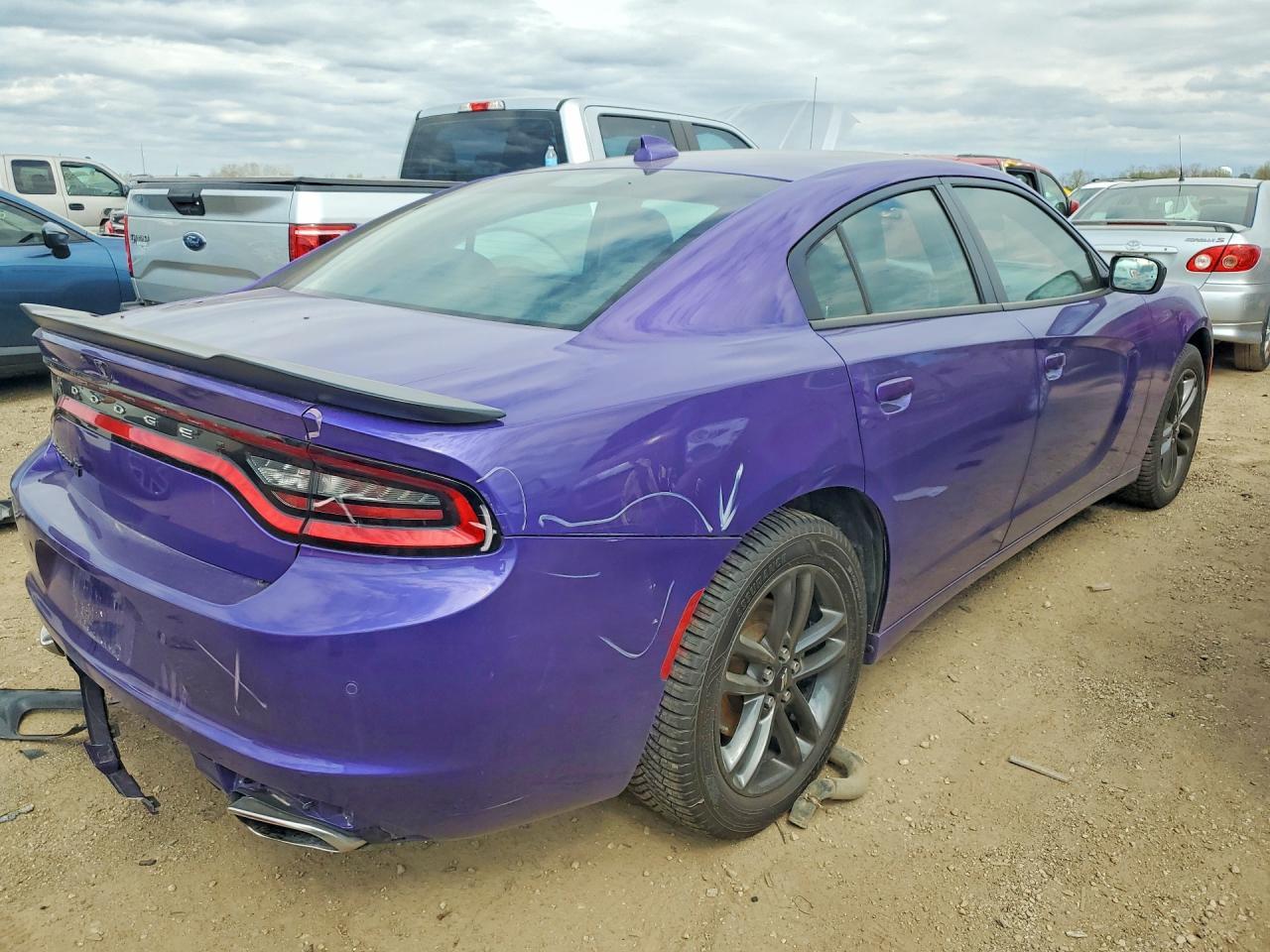 2019 Dodge Charger Sxt - Фото 3