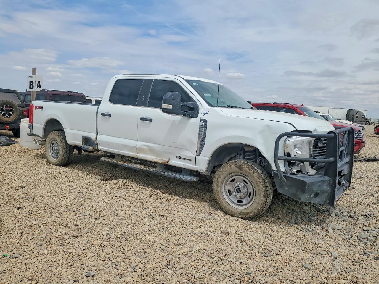 2025 Ford F250 Super Duty - Image 4