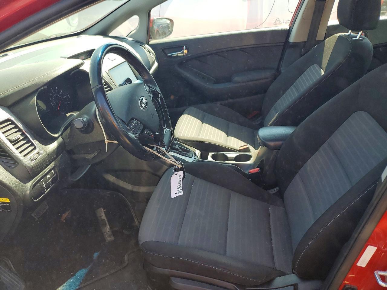 2017 Kia Forte S - Фото 7
