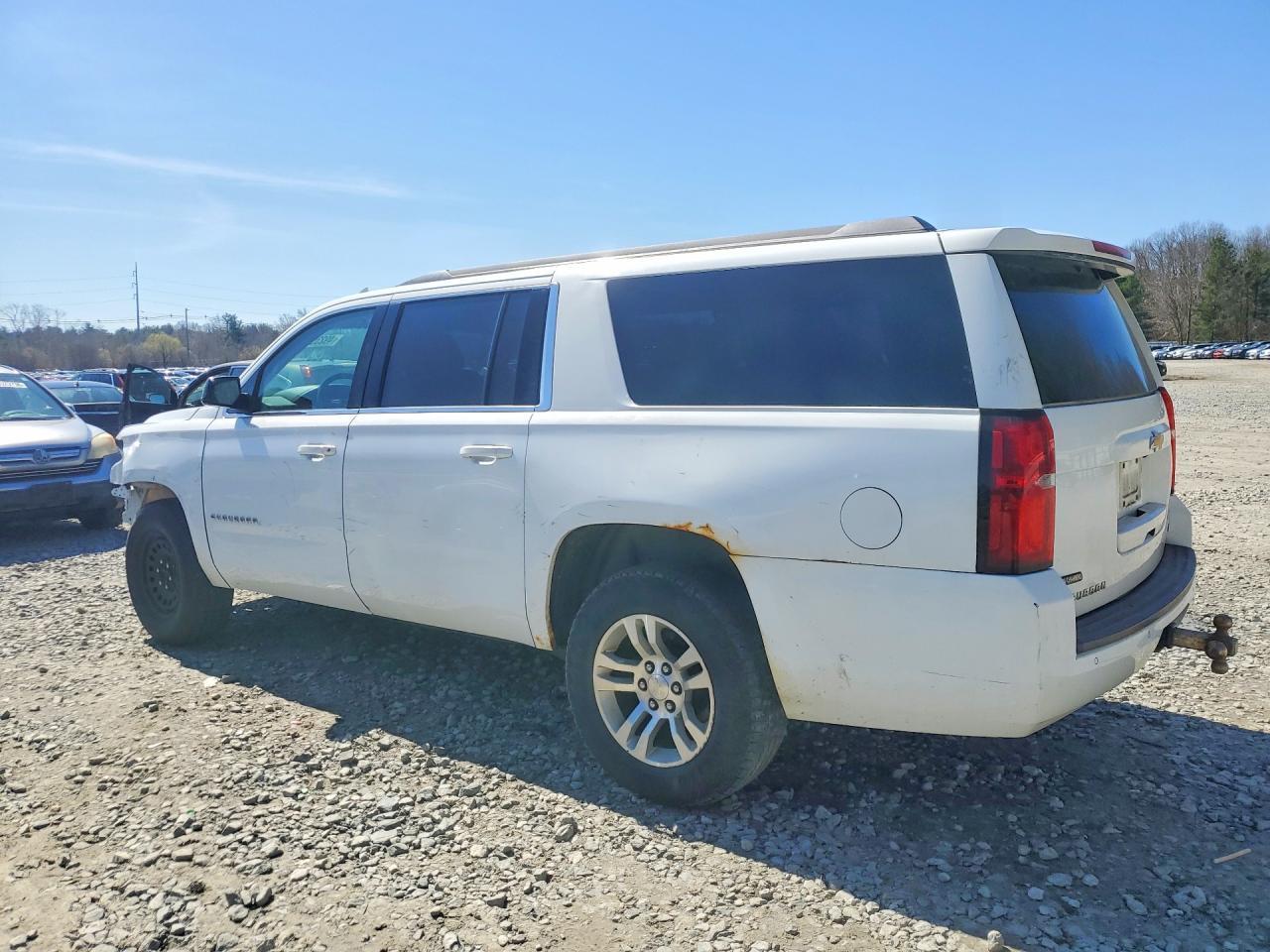 2016 Chevrolet Suburban K1500 Lt - Фото 2
