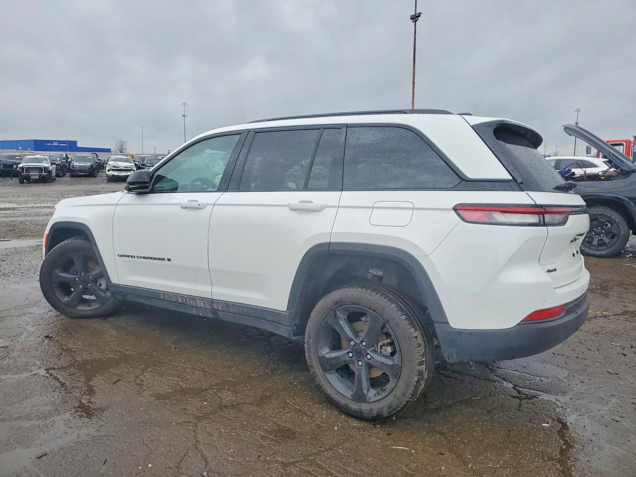 2025 Jeep Grand Cherokee Limited - Image 2