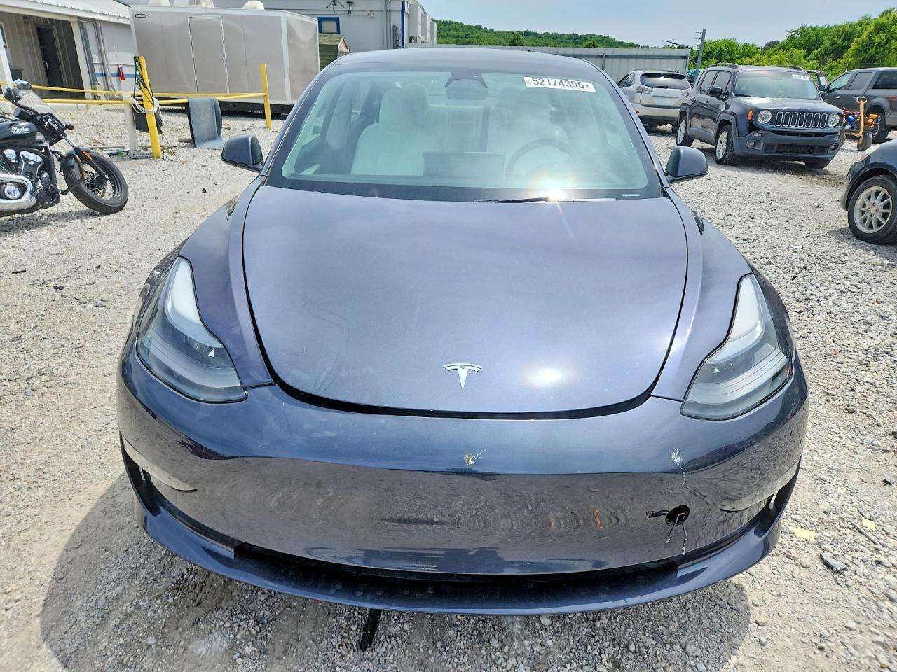 2023 Tesla Model 3 - Image 5