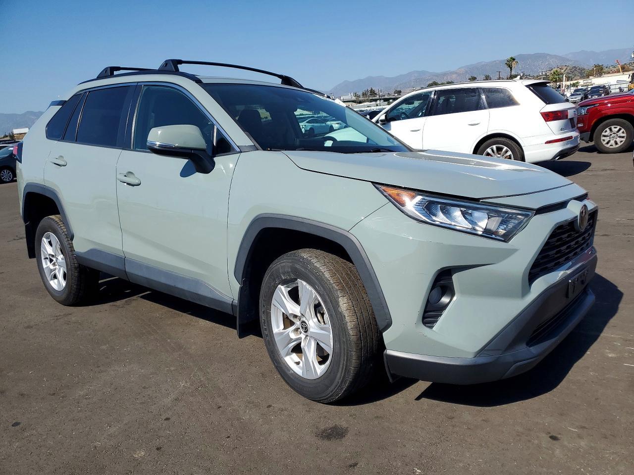 2021 Toyota Rav4 Xle - Фото 4