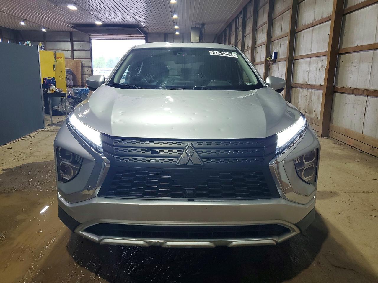 2023 Mitsubishi Eclipse Cross Se - Image 5