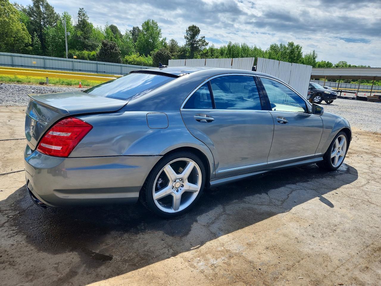 2011 Mercedes-Benz S 550 4Matic - Фото 3