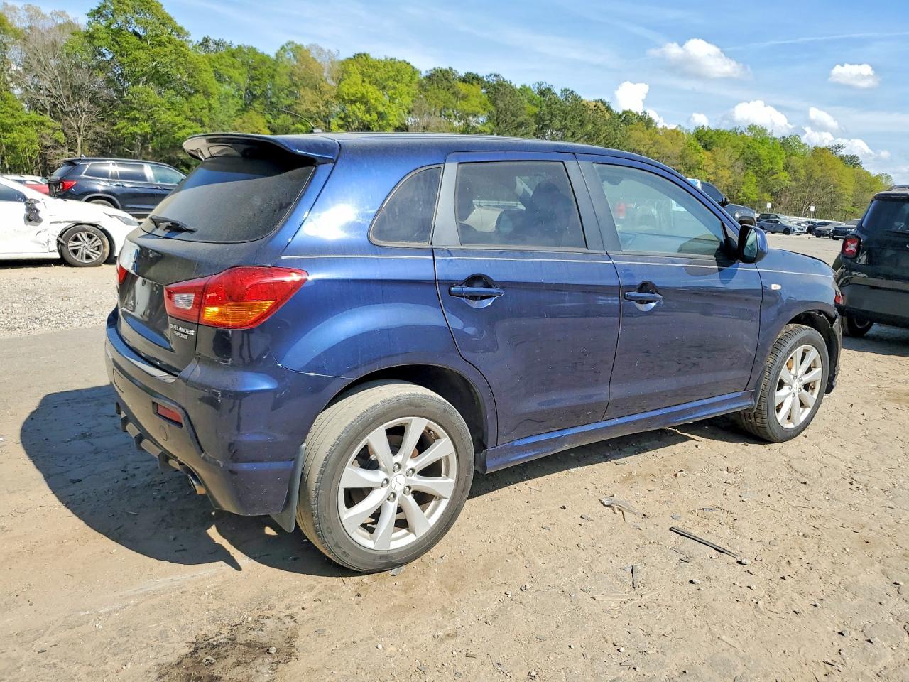 2012 Mitsubishi Outlander Sport Se - Фото 3